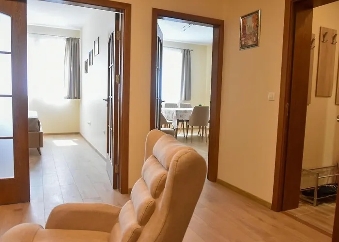 Trimaya - Comfort In The Center Apartament