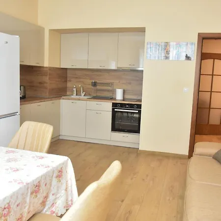 Trimaya - Comfort In The Center Apartment Varna
