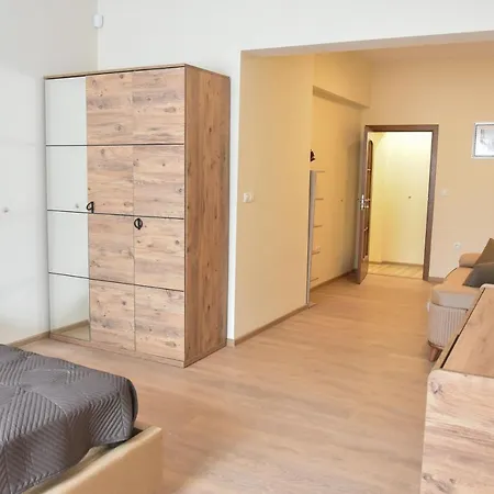 Trimaya - Comfort In The Center