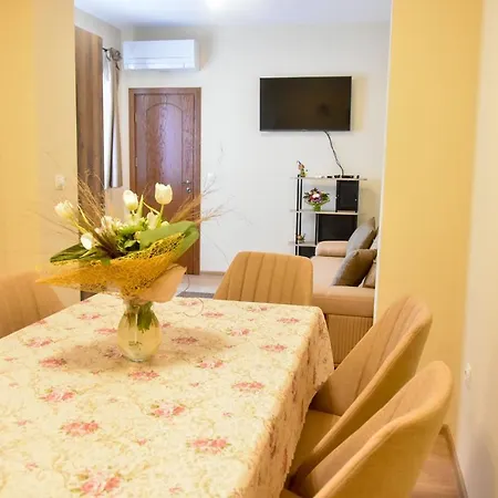 Apartment Trimaya - Comfort In The Center